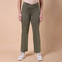 Maternity Comfy Straight Pant - Adjustable waist - Olive