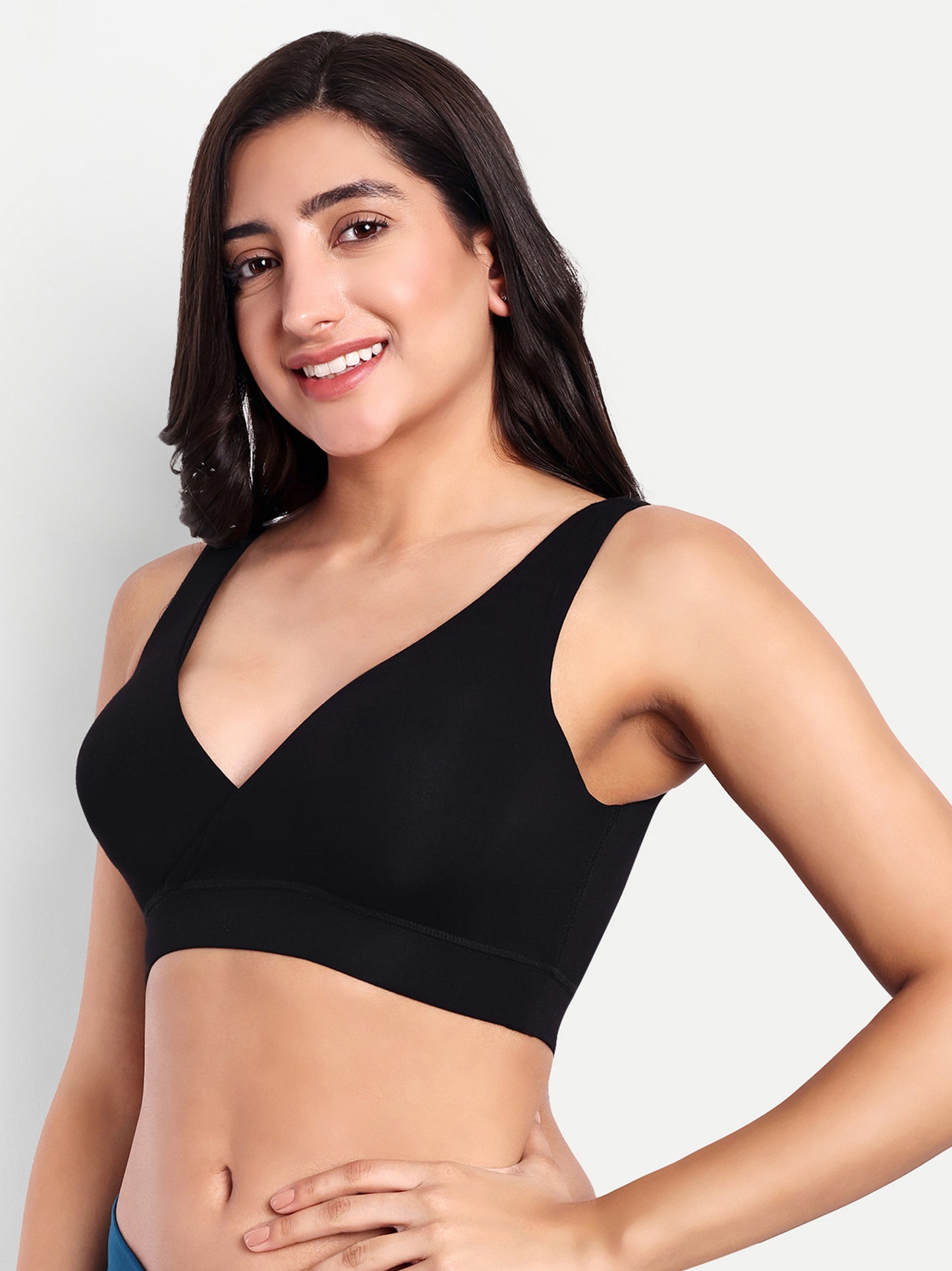 Maternity Lounge Bamboo Bra  ( removable cups ) Black