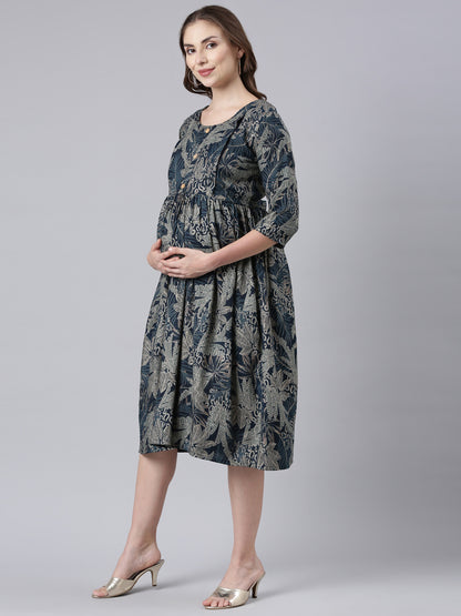 Oxford maternity and feeding dress